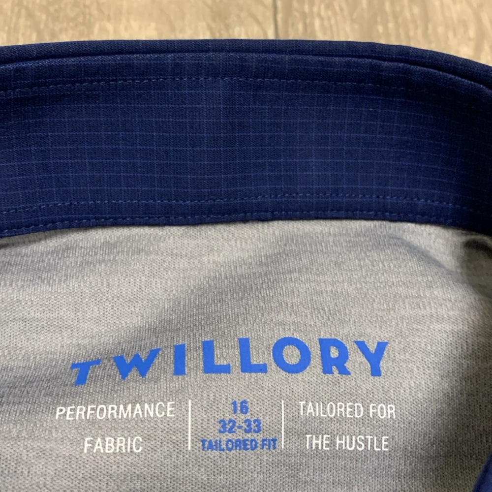 Mens Twillory Performance Button Down Solid Casua… - image 5